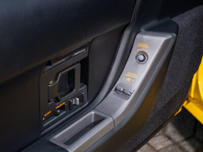 655-Mile 1991 Chevrolet Corvette ZR1 Photo Gallery — Photo 128