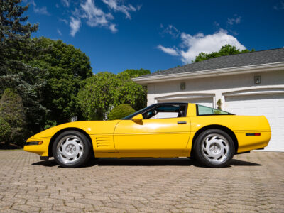 655-Mile 1991 Chevrolet Corvette ZR1 Photo Gallery — Photo 33