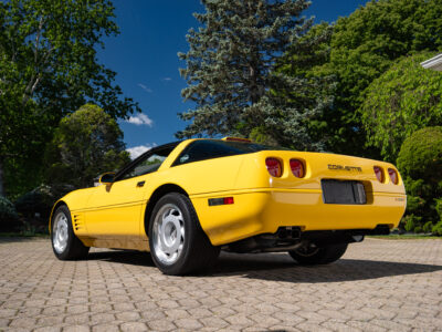 655-Mile 1991 Chevrolet Corvette ZR1 Photo Gallery — Photo 25