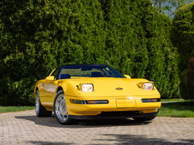 655-Mile 1991 Chevrolet Corvette ZR1 Photo Gallery — Photo 3