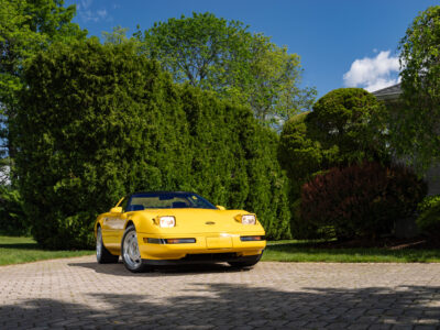 655-Mile 1991 Chevrolet Corvette ZR1 Photo Gallery — Photo 2