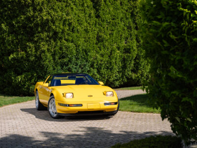 655-Mile 1991 Chevrolet Corvette ZR1 Photo Gallery — Photo 4