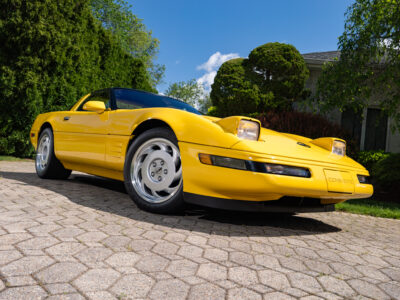 655-Mile 1991 Chevrolet Corvette ZR1 Photo Gallery — Photo 14