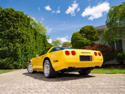 655-Mile 1991 Chevrolet Corvette ZR1 Photo Gallery — Photo 34
