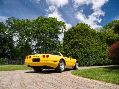 655-Mile 1991 Chevrolet Corvette ZR1 Photo Gallery — Photo 37