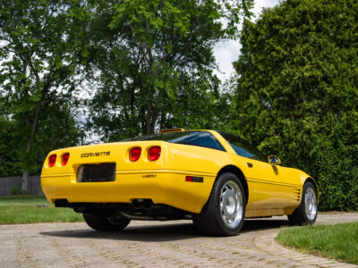 655-Mile 1991 Chevrolet Corvette ZR1 Photo Gallery — Photo 38