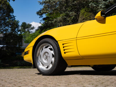 655-Mile 1991 Chevrolet Corvette ZR1 Photo Gallery — Photo 42