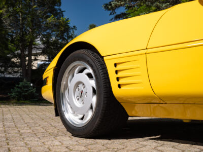 655-Mile 1991 Chevrolet Corvette ZR1 Photo Gallery — Photo 50