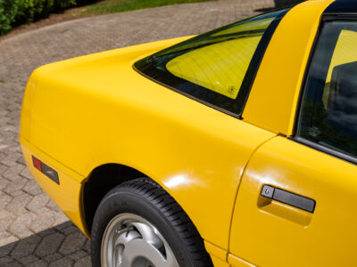 655-Mile 1991 Chevrolet Corvette ZR1 Photo Gallery — Photo 60