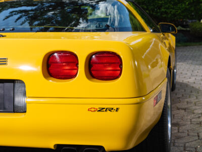 655-Mile 1991 Chevrolet Corvette ZR1 Photo Gallery — Photo 75
