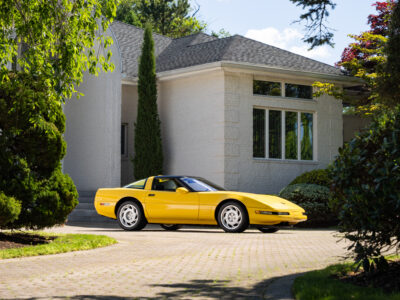 655-Mile 1991 Chevrolet Corvette ZR1 Photo Gallery — Photo 16