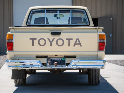 Stone Cold Steve Austin’s 101K-Mile 1987 Toyota Pickup Photo Gallery — Photo 7