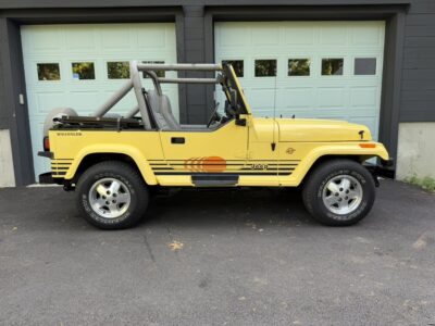 18K-Mile 1989 Jeep Wrangler Islander Photo Gallery — Photo 16
