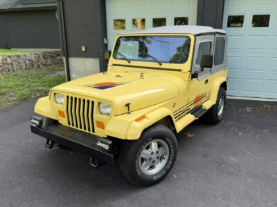 18K-Mile 1989 Jeep Wrangler Islander Photo Gallery — Photo 28