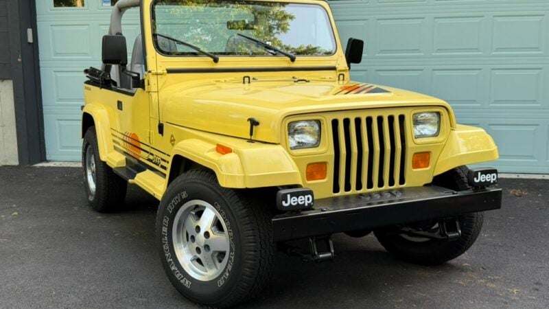 18K-Mile 1989 Jeep Wrangler Islander