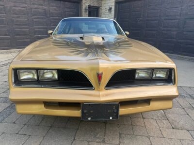 26K-Mile 1978 Pontiac Trans Am W72 400 4 Speed Photo Gallery — Photo 3