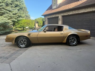 26K-Mile 1978 Pontiac Trans Am W72 400 4 Speed Photo Gallery — Photo 4