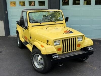 18K-Mile 1989 Jeep Wrangler Islander Photo Gallery — Photo 1