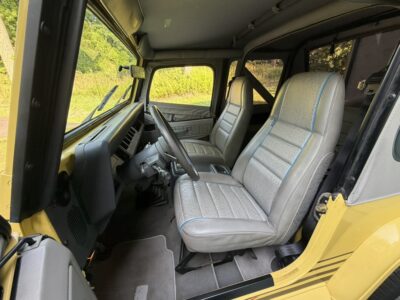 18K-Mile 1989 Jeep Wrangler Islander Photo Gallery — Photo 60