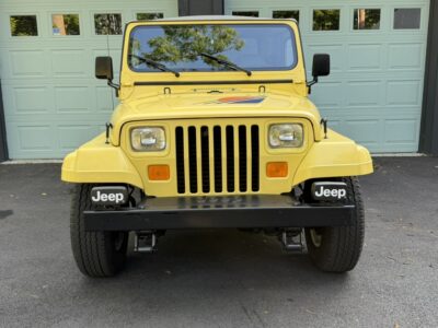 18K-Mile 1989 Jeep Wrangler Islander Photo Gallery — Photo 22