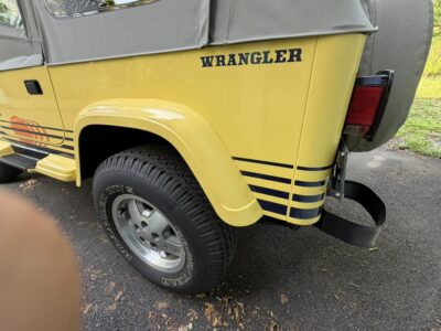 18K-Mile 1989 Jeep Wrangler Islander Photo Gallery — Photo 54