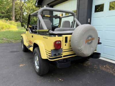 18K-Mile 1989 Jeep Wrangler Islander Photo Gallery — Photo 13