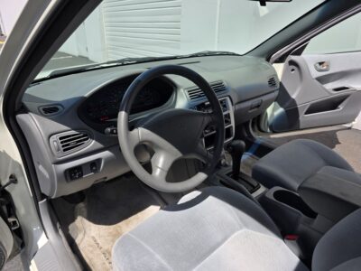 38K-Mile 2003 Mitsubishi Galant ES Photo Gallery — Photo 23