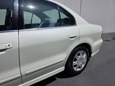 38K-Mile 2003 Mitsubishi Galant ES Photo Gallery — Photo 115