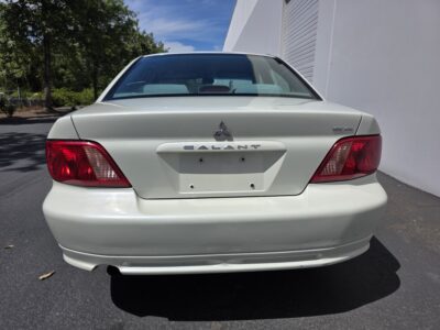 38K-Mile 2003 Mitsubishi Galant ES Photo Gallery — Photo 7