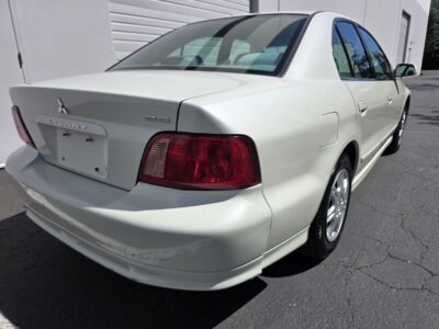 38K-Mile 2003 Mitsubishi Galant ES Photo Gallery — Photo 132