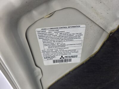 38K-Mile 2003 Mitsubishi Galant ES Photo Gallery — Photo 89
