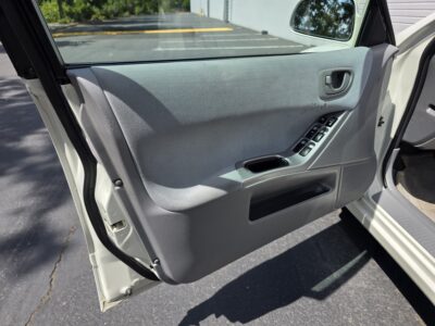 38K-Mile 2003 Mitsubishi Galant ES Photo Gallery — Photo 27