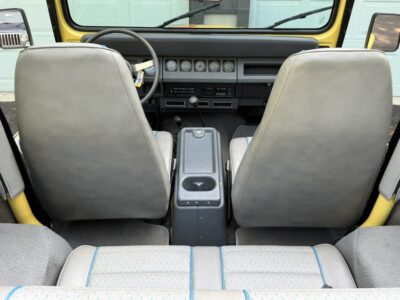 18K-Mile 1989 Jeep Wrangler Islander Photo Gallery — Photo 76