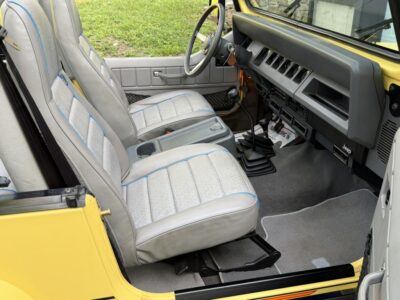 18K-Mile 1989 Jeep Wrangler Islander Photo Gallery — Photo 78