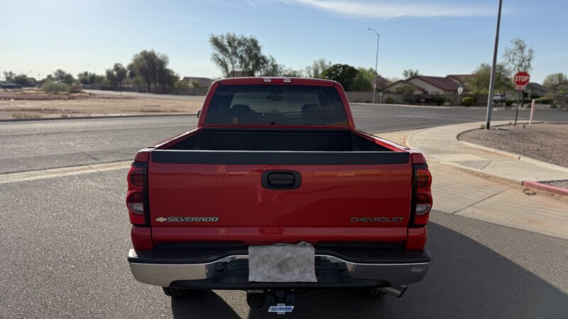 9K-Mile 2004 Chevrolet Silverado 2500HD LS 4X4