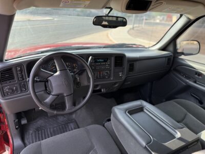 9K-Mile 2004 Chevrolet Silverado 2500HD LS 4X4 Photo Gallery — Photo 69