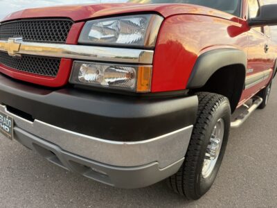9K-Mile 2004 Chevrolet Silverado 2500HD LS 4X4 Photo Gallery — Photo 17