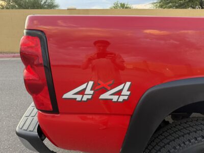 9K-Mile 2004 Chevrolet Silverado 2500HD LS 4X4 Photo Gallery — Photo 34