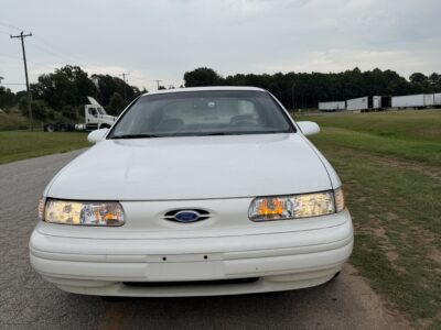 26K-Mile 1994 Ford Taurus LX Photo Gallery — Photo 10