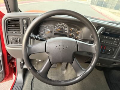 9K-Mile 2004 Chevrolet Silverado 2500HD LS 4X4 Photo Gallery — Photo 83