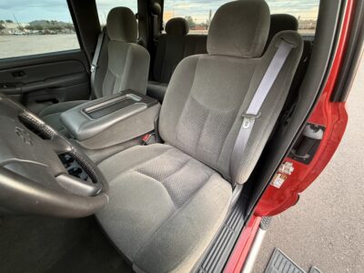 9K-Mile 2004 Chevrolet Silverado 2500HD LS 4X4 Photo Gallery — Photo 80
