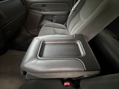 9K-Mile 2004 Chevrolet Silverado 2500HD LS 4X4 Photo Gallery — Photo 91