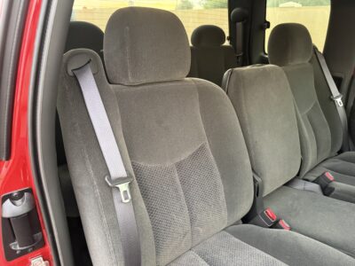 9K-Mile 2004 Chevrolet Silverado 2500HD LS 4X4 Photo Gallery — Photo 111