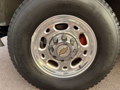 9K-Mile 2004 Chevrolet Silverado 2500HD LS 4X4 Photo Gallery — Photo 47