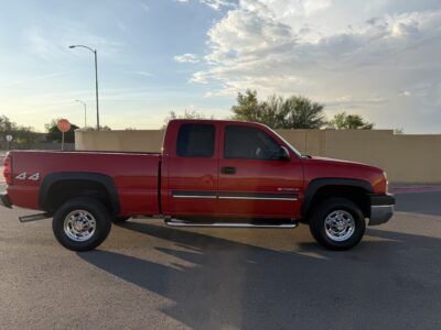 9K-Mile 2004 Chevrolet Silverado 2500HD LS 4X4 Photo Gallery — Photo 9