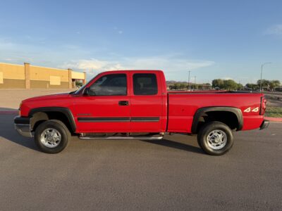 9K-Mile 2004 Chevrolet Silverado 2500HD LS 4X4 Photo Gallery — Photo 4