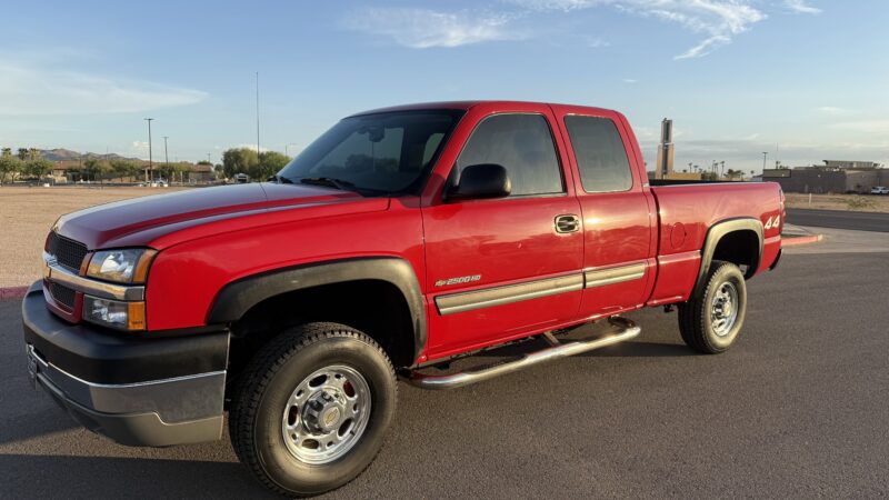9K-Mile 2004 Chevrolet Silverado 2500HD LS 4X4