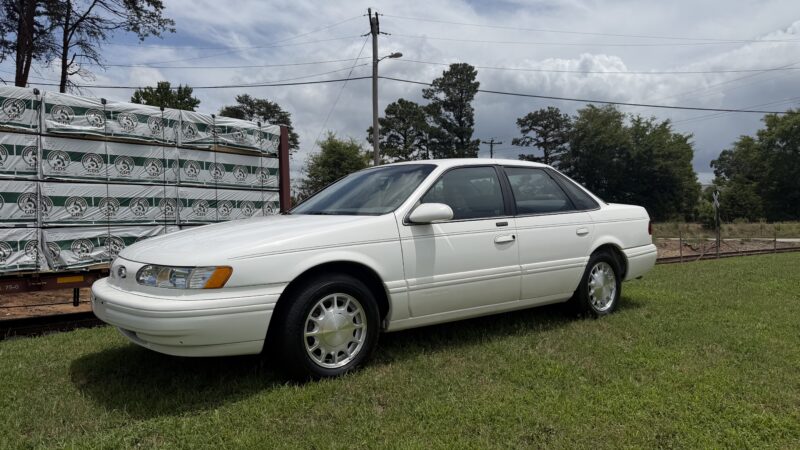 26K-Mile 1994 Ford Taurus LX