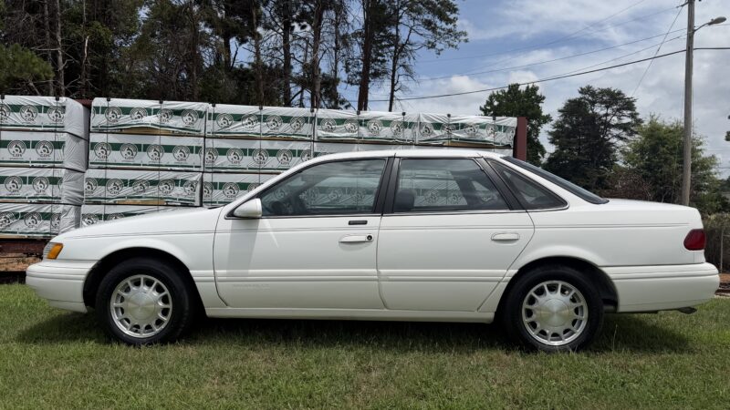 26K-Mile 1994 Ford Taurus LX