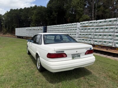 26K-Mile 1994 Ford Taurus LX Photo Gallery — Photo 3